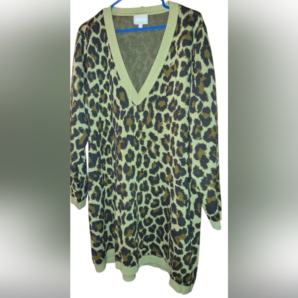 Show Me Your MuMu Leopard V-Neck Sweater